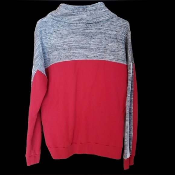 Like New! PINK Varsity Style Long Sleeve Pullover/Hoodie! Sz. M - Picture 2 of 5